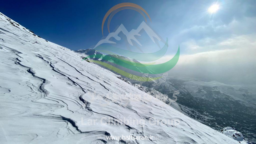 نمایی از قله مهرچال و روستای امامه