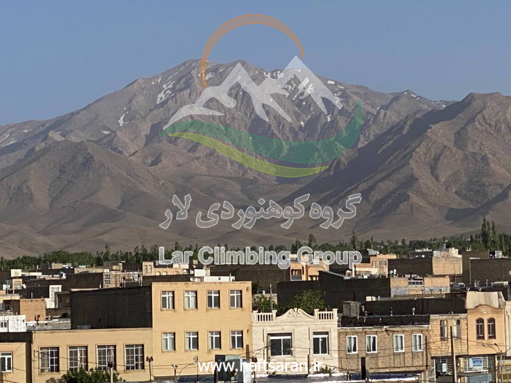 نمایی از قله بل