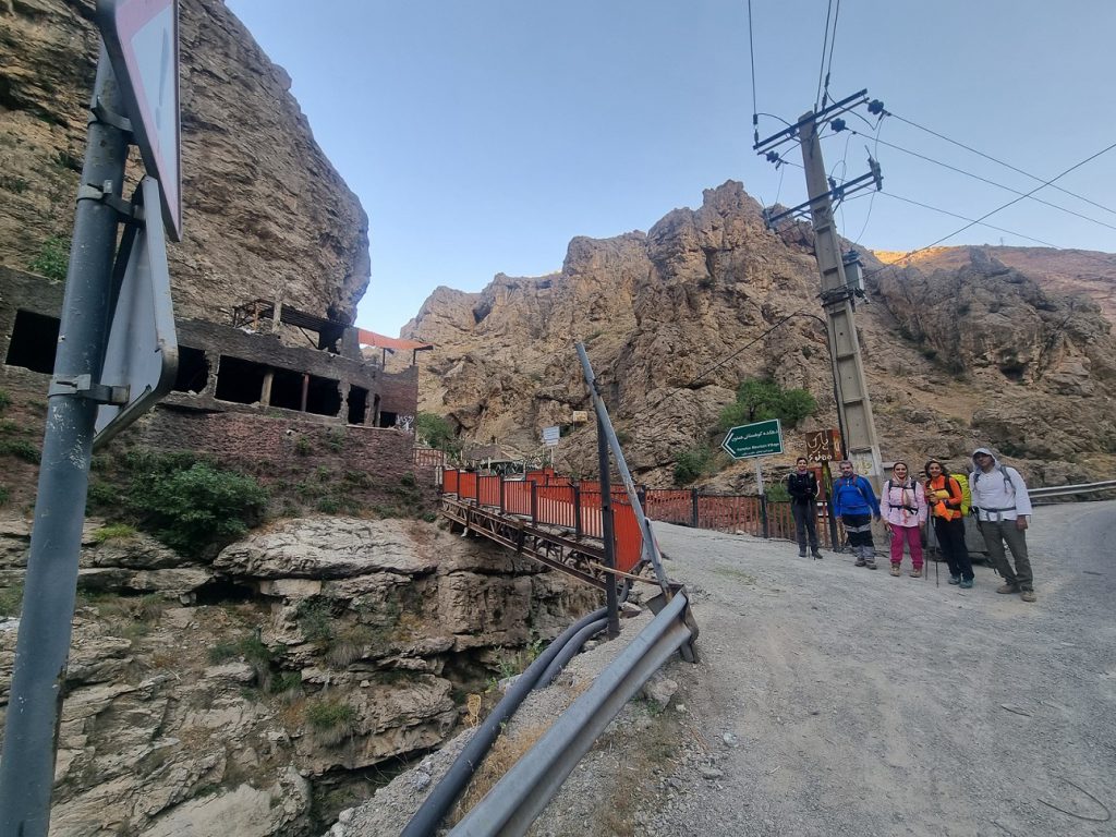 گزارش برنامه صعود به قله آهنگرک به ارتفاع تقریبی 3380 متر
